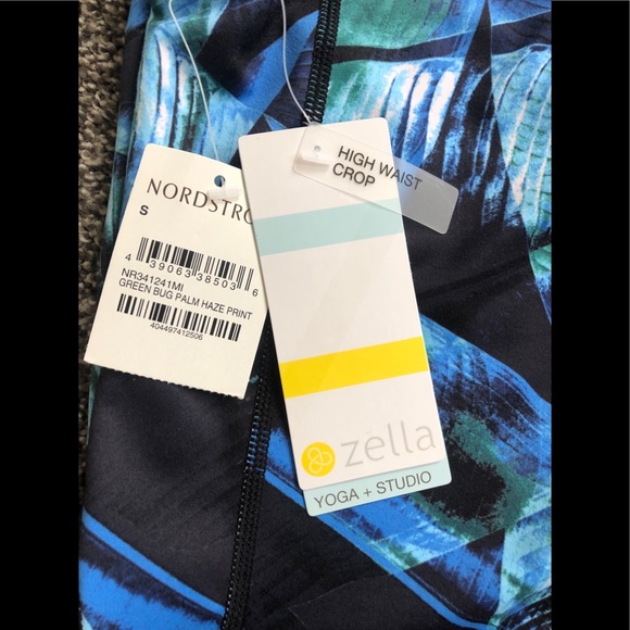 Zella Capri - Picture 4 of 5